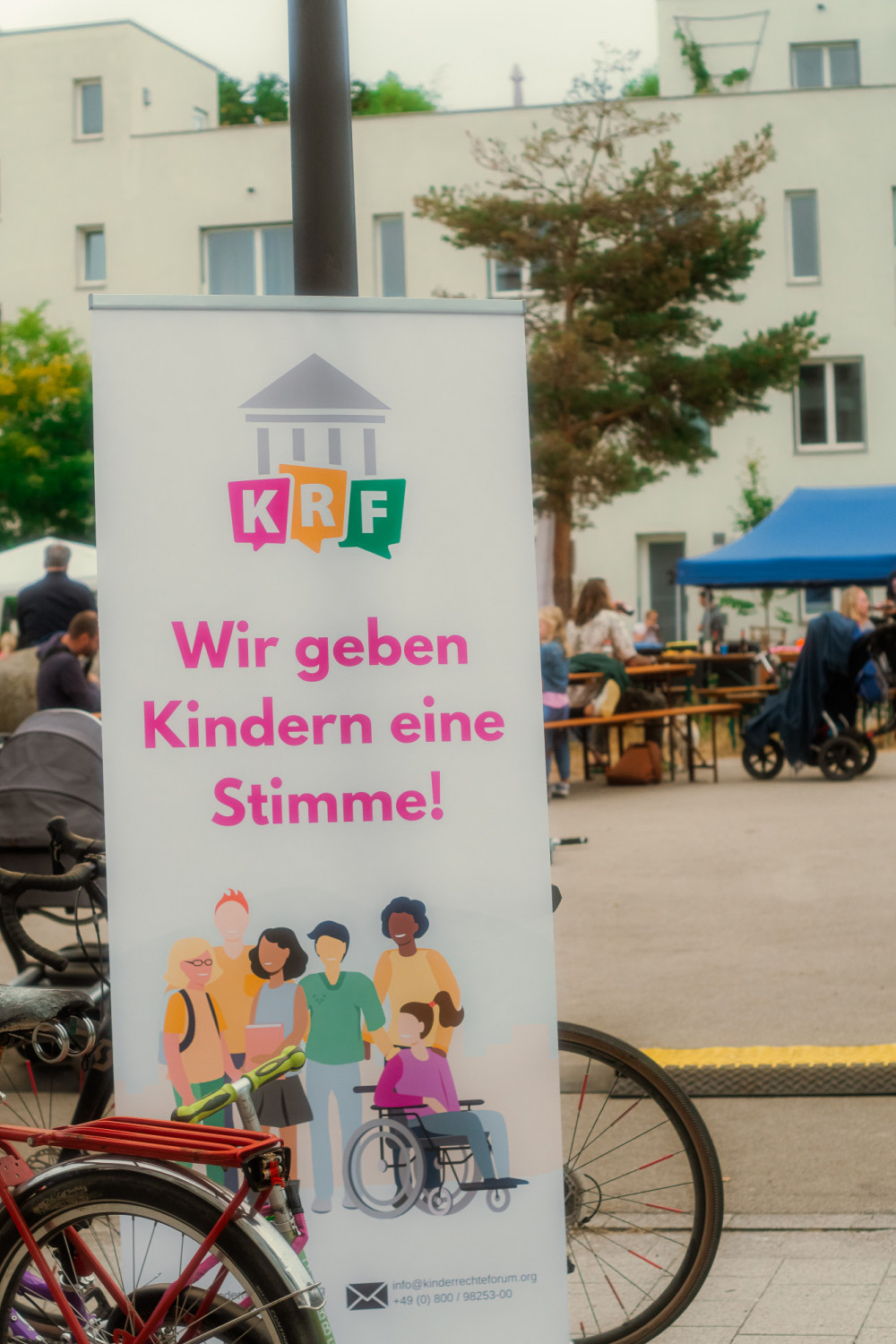 Banner Wir geben Kindern eine Stimme Banner Wir geben Kindern eine Stimme